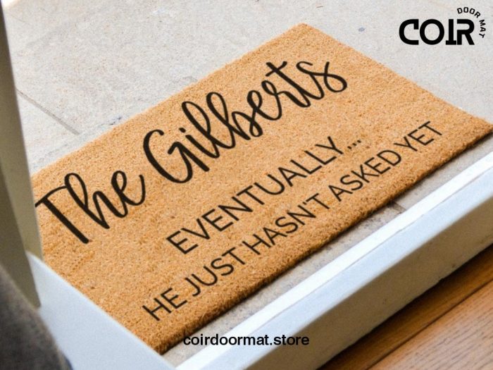 Family Name Doormat / Personalized Family Name Doormat / Custom Family Welcome Mat / New Home Gift / Couple Gift / Housewarming Gift